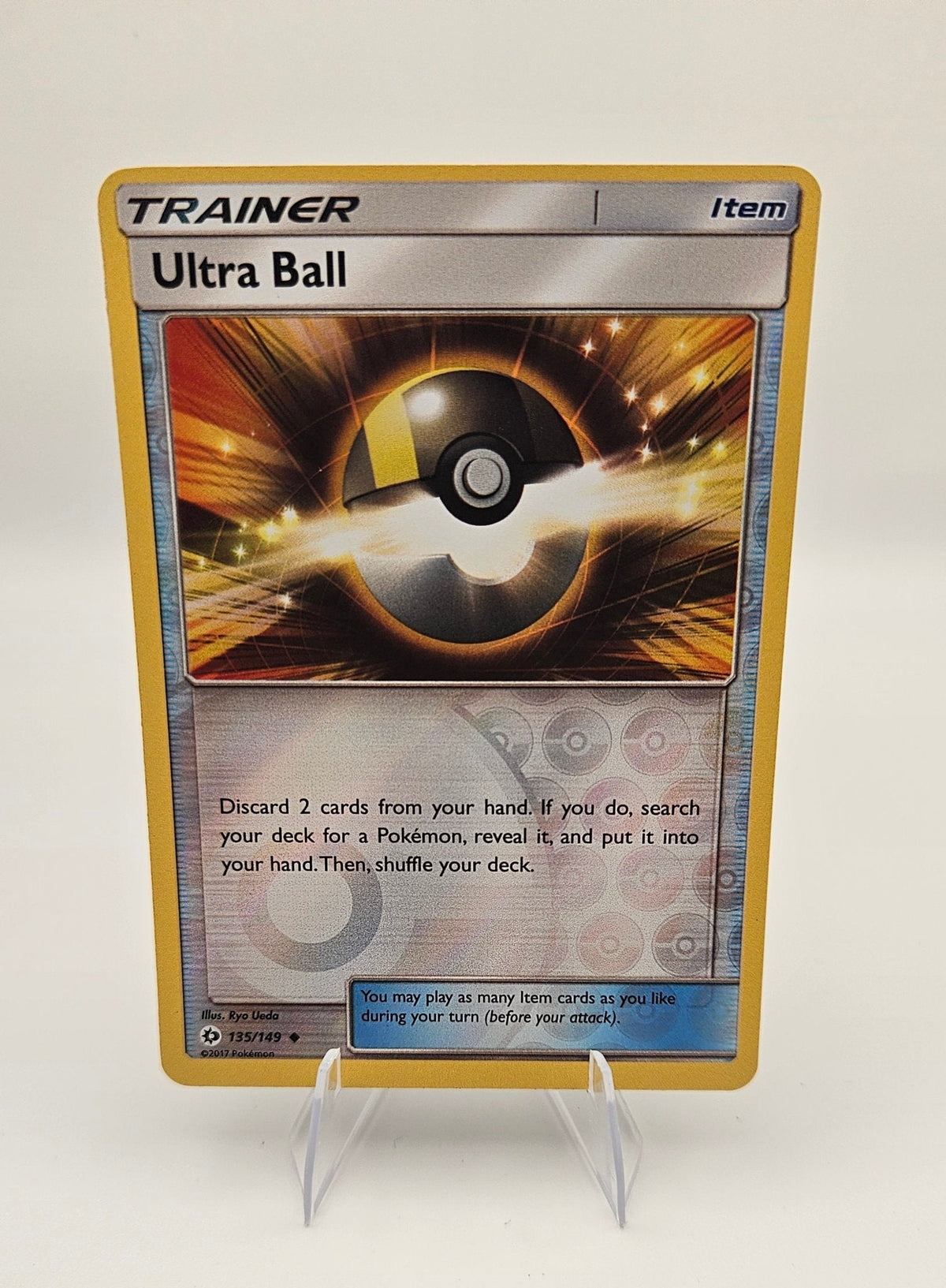 Ultra Ball 135/149 Reverse Holo – Sun & Moon